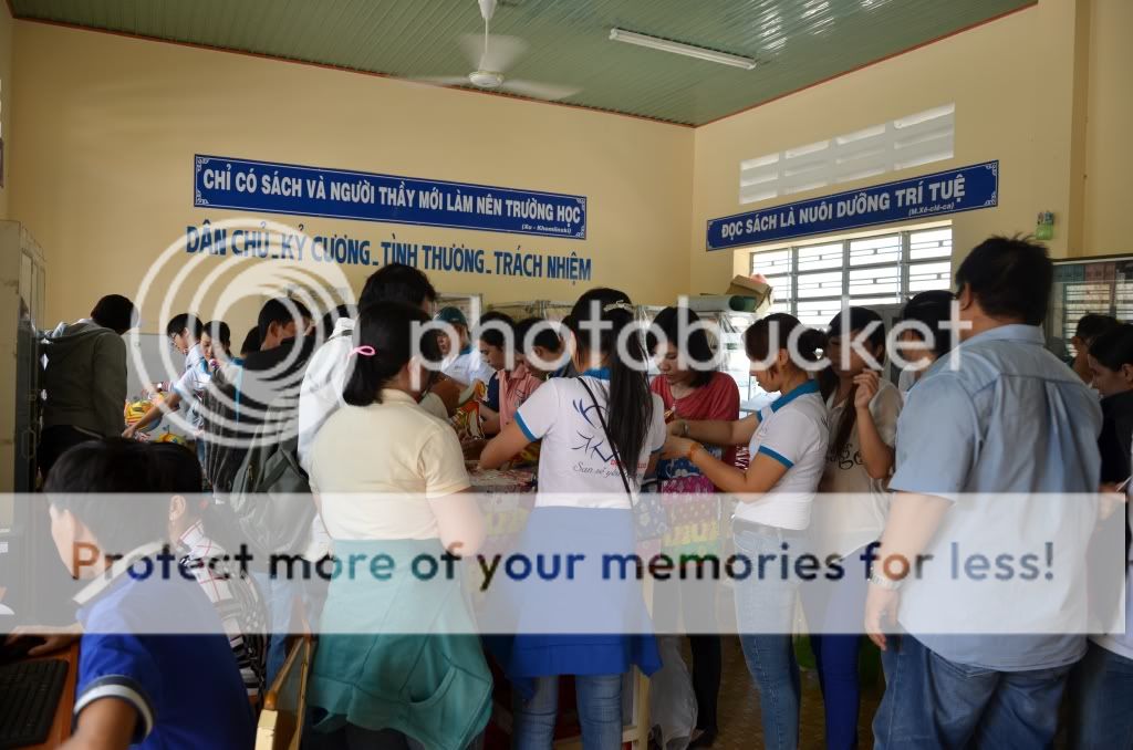 [Doves Club] Mang trung thu về với trẻ em nghèo huyện Đức Huệ - Long An - 6