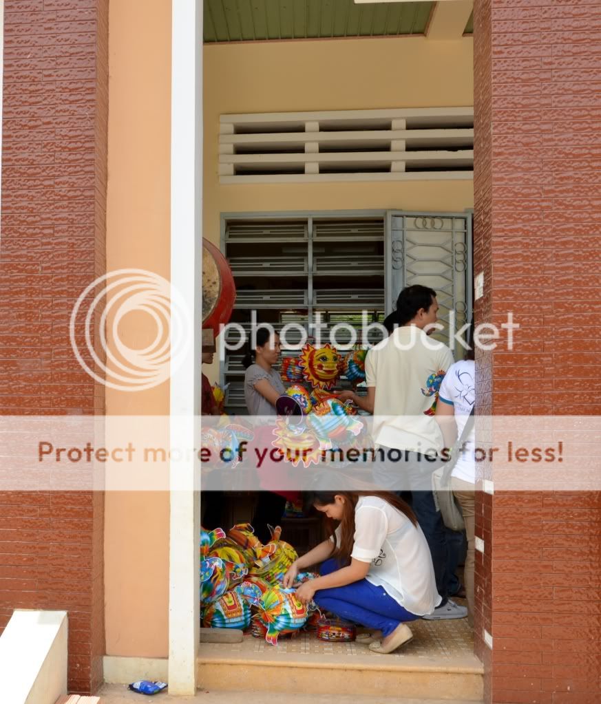 [Doves Club] Mang trung thu về với trẻ em nghèo huyện Đức Huệ - Long An - 15