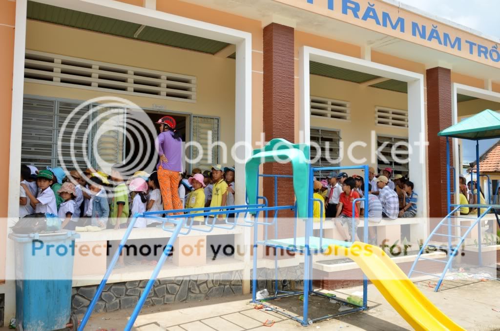 [Doves Club] Mang trung thu về với trẻ em nghèo huyện Đức Huệ - Long An - 17