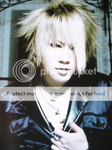 2212012250_d2cdf98222_o.jpg Ruki image visualkei_rock02