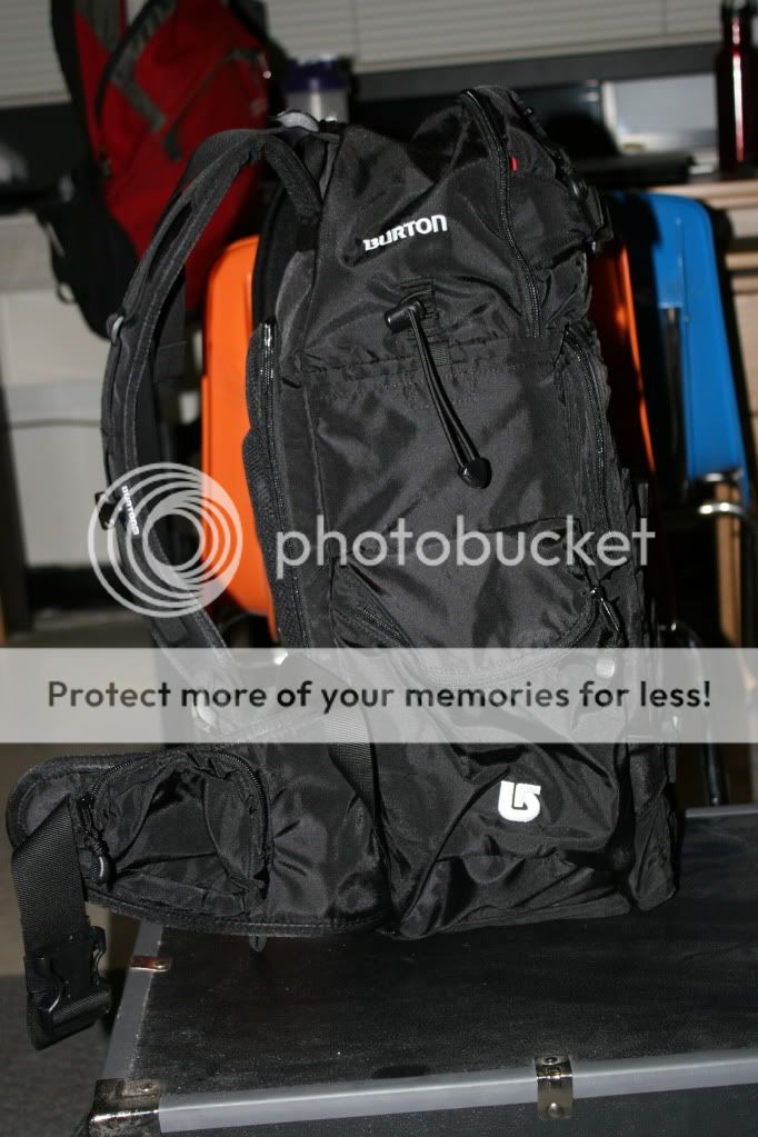 IMAGE: http://i414.photobucket.com/albums/pp230/jeffreyarthur/burton%20zoom/side2.jpg